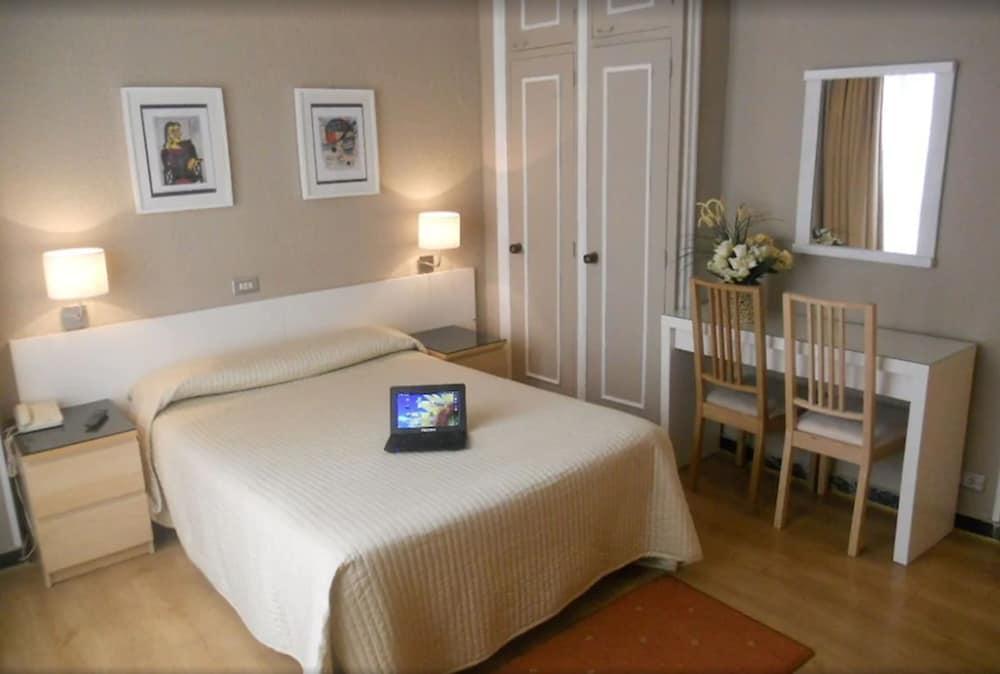 Bypillow Irala Hotel